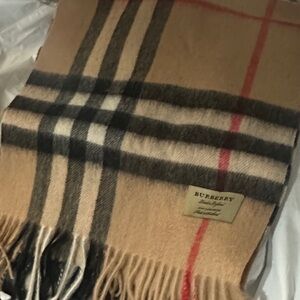 Burberry Beige Checkered Wool Scarf